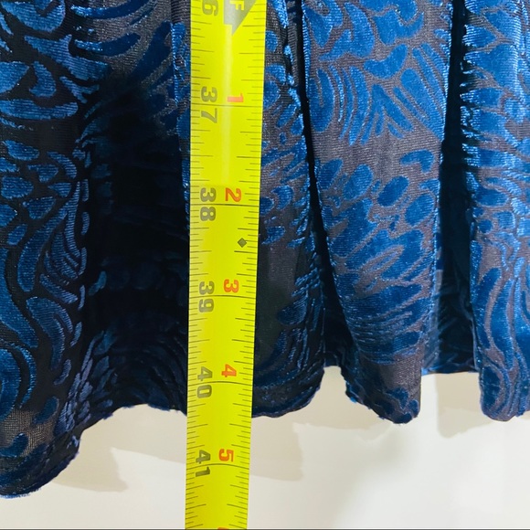 Torrid NAVY VELVET PRINTED V-NECK SKATER DRESS - Picture 8 of 11